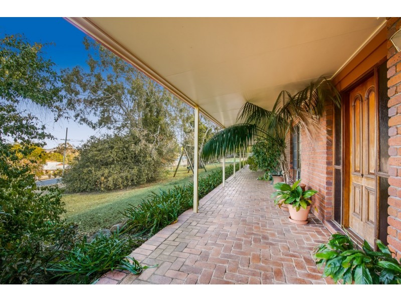 71 Valley View Drive, Meringandan West QLD 4352