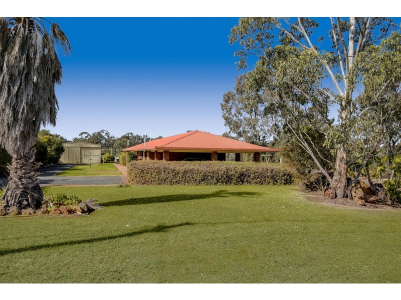 71 Valley View Drive, Meringandan West QLD 4352