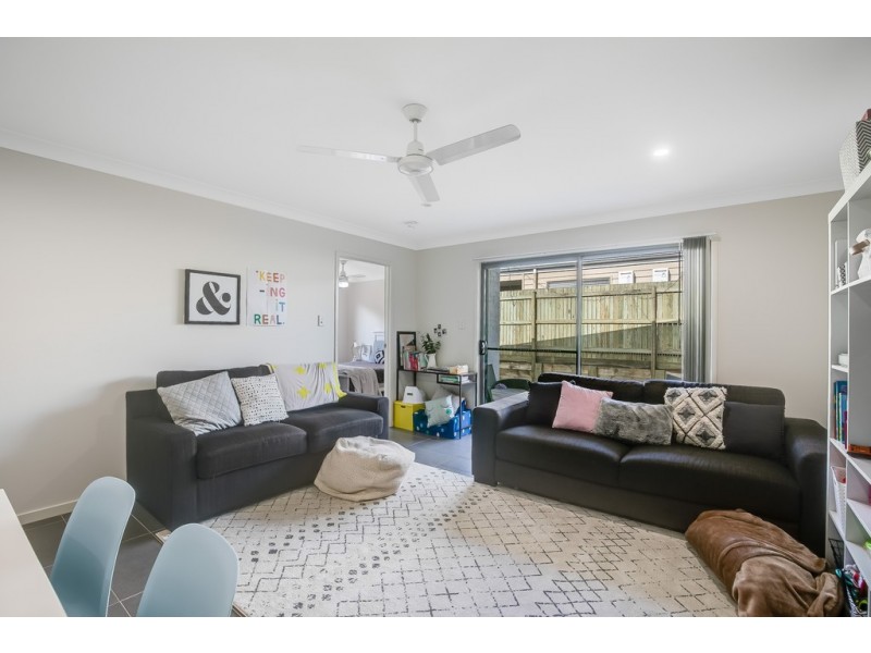 1 and 2 / 4 Rosenstengel Street, Darling Heights QLD 4350