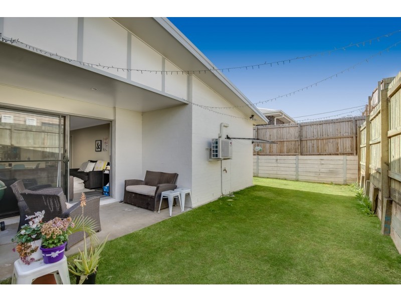 1 and 2 / 4 Rosenstengel Street, Darling Heights QLD 4350