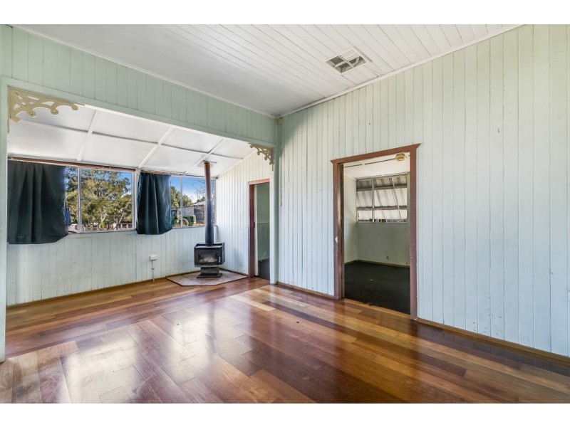 38 Queen Street, Oakey QLD 4401