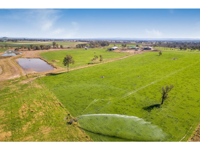 137 Clarendon Station Road, Clarendon QLD 4311