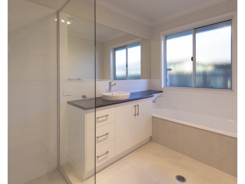 33 Milford Street, Westbrook QLD 4350