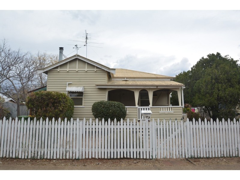 37 Hume Street, Pittsworth QLD 4356