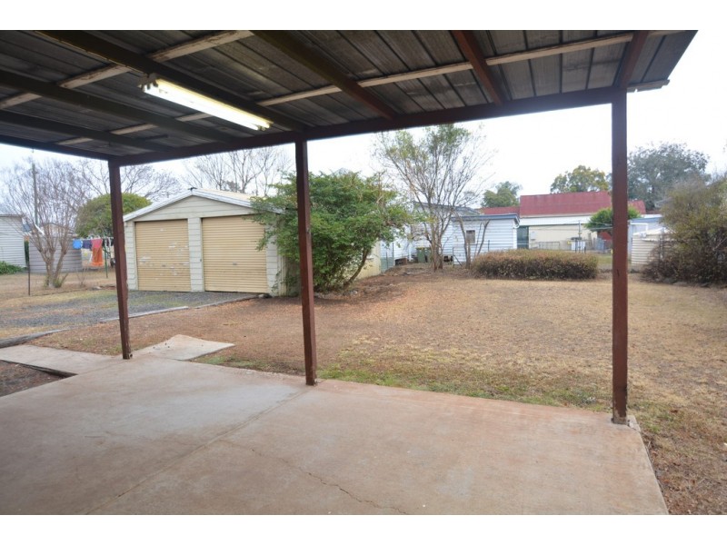 37 Hume Street, Pittsworth QLD 4356