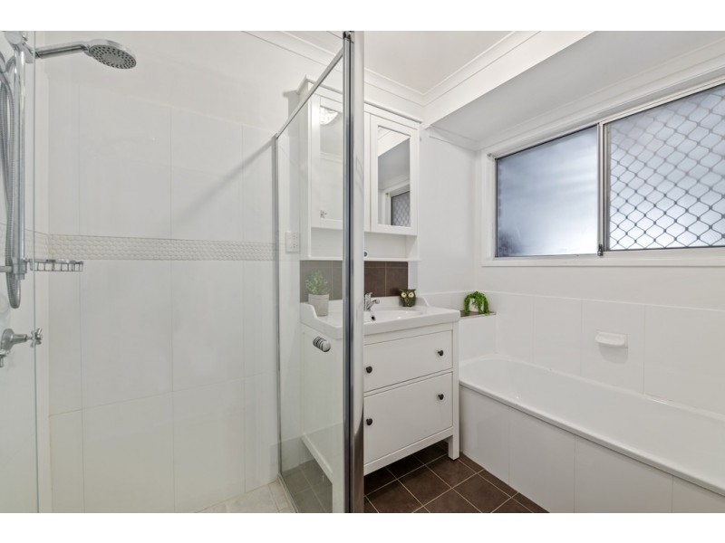 8 Seppelt Street, Wilsonton Heights QLD 4350