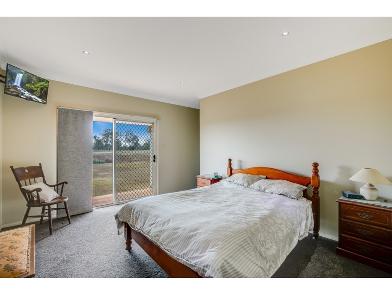 140 Henningsen Road, Oakey QLD 4401