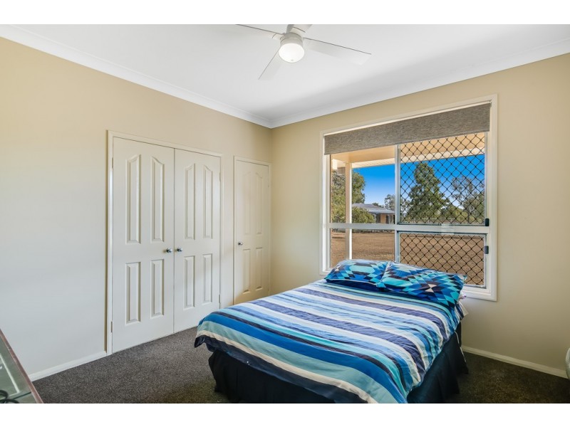 140 Henningsen Road, Oakey QLD 4401