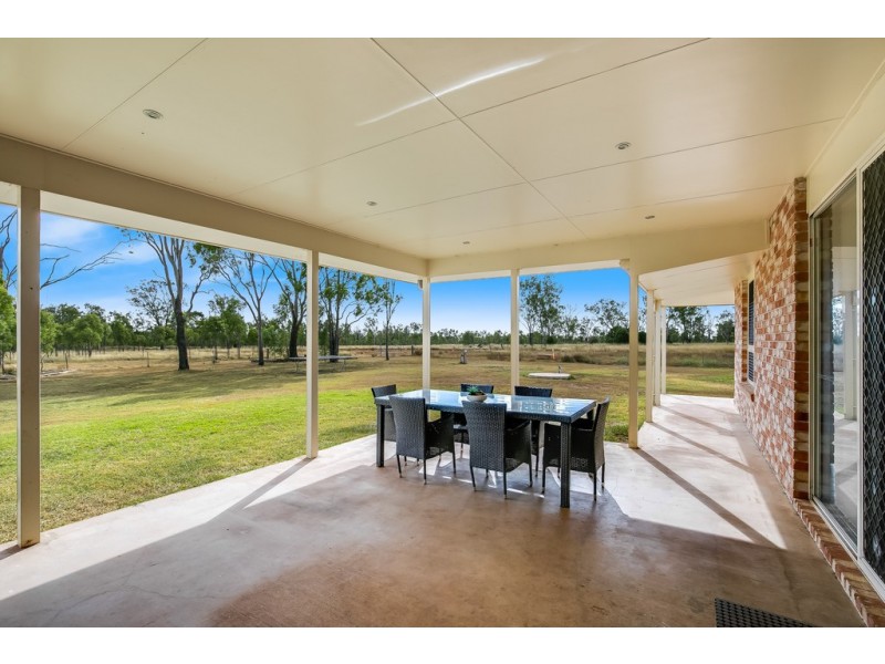 140 Henningsen Road, Oakey QLD 4401