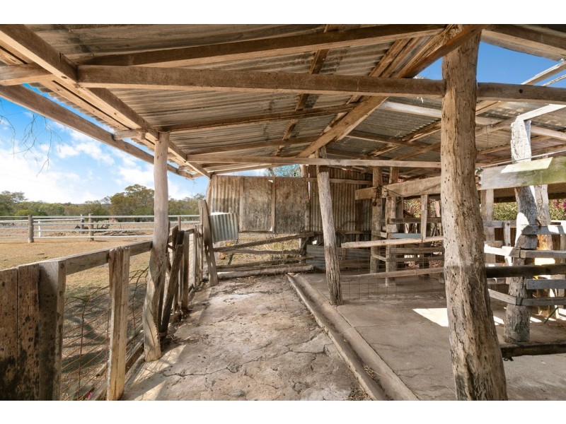 3282 Oakey-Pittsworth Road, Pittsworth QLD 4356