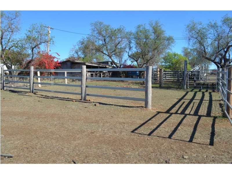 3282 Oakey-Pittsworth Road, Pittsworth QLD 4356