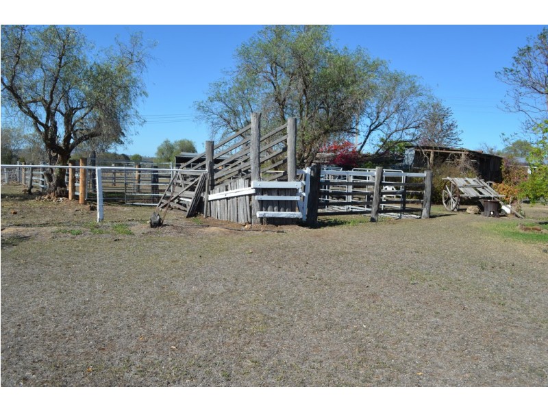 3282 Oakey-Pittsworth Road, Pittsworth QLD 4356