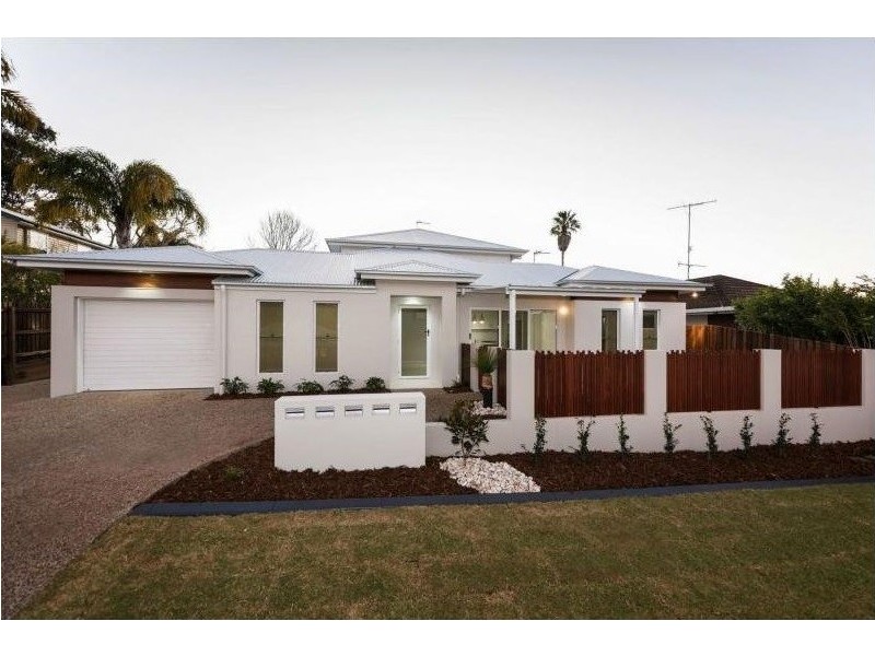 1/241D Mackenzie Street, Centenary Heights QLD 4350