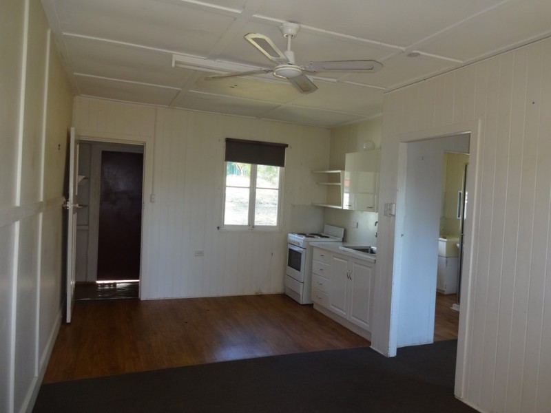 18/21 West Street, Newtown QLD 4350