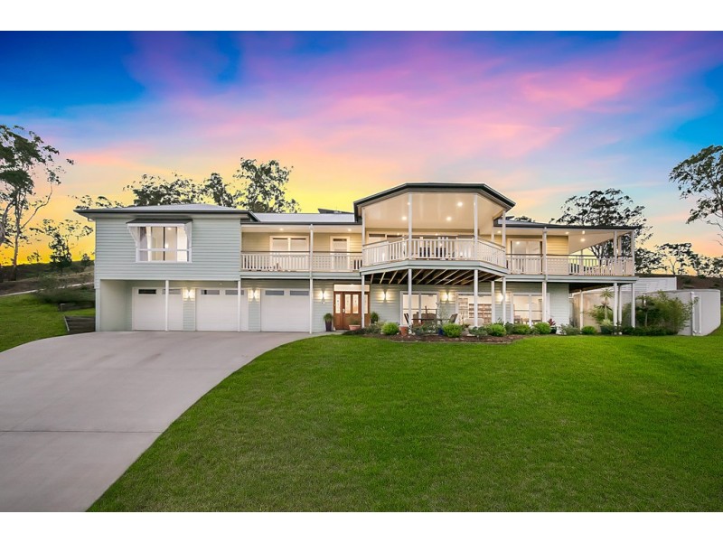 18 Manikato Drive, Hodgson Vale QLD 4352