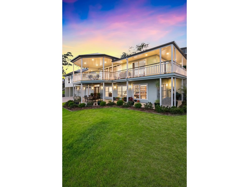 18 Manikato Drive, Hodgson Vale QLD 4352