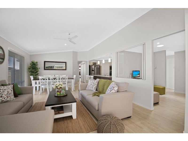 99 Entabeni Drive, Kearneys Spring QLD 4350