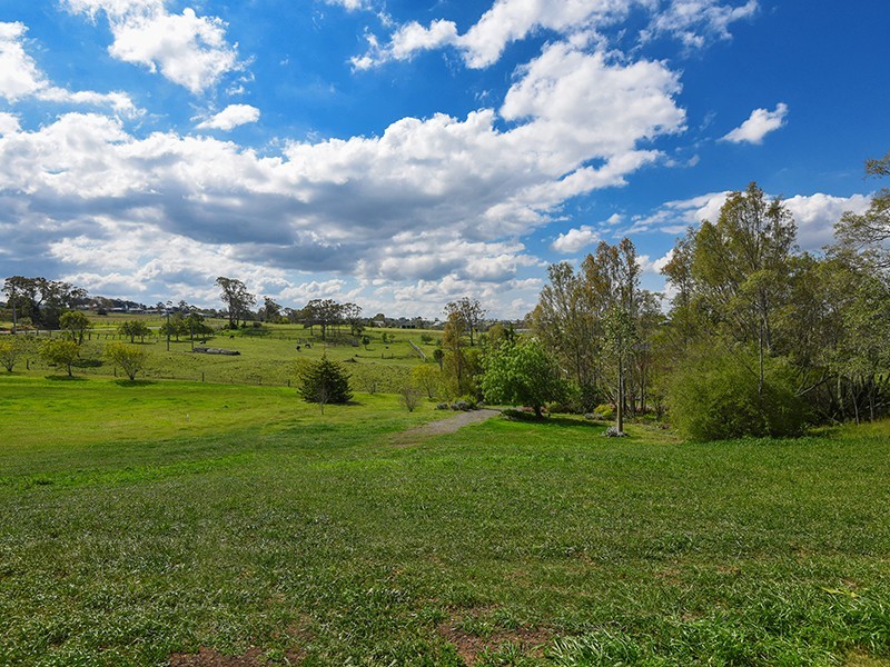 9 (Lot 2) Birdsong Court, Gowrie Junction QLD 4352