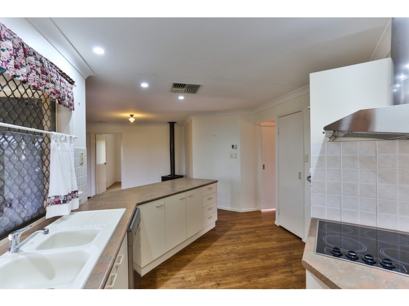 5 Paspalum Court, Meringandan West QLD 4352