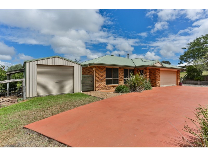 5 Paspalum Court, Meringandan West QLD 4352