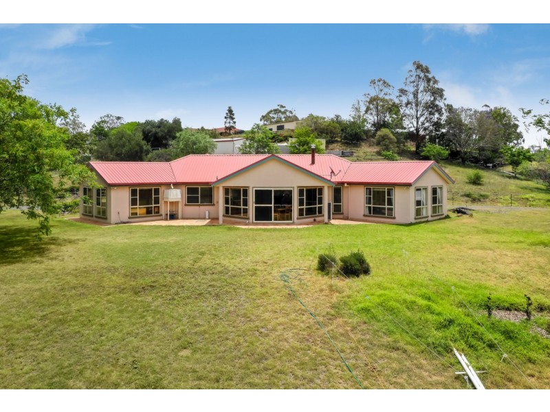 8A Junction Drive, Gowrie Junction QLD 4352