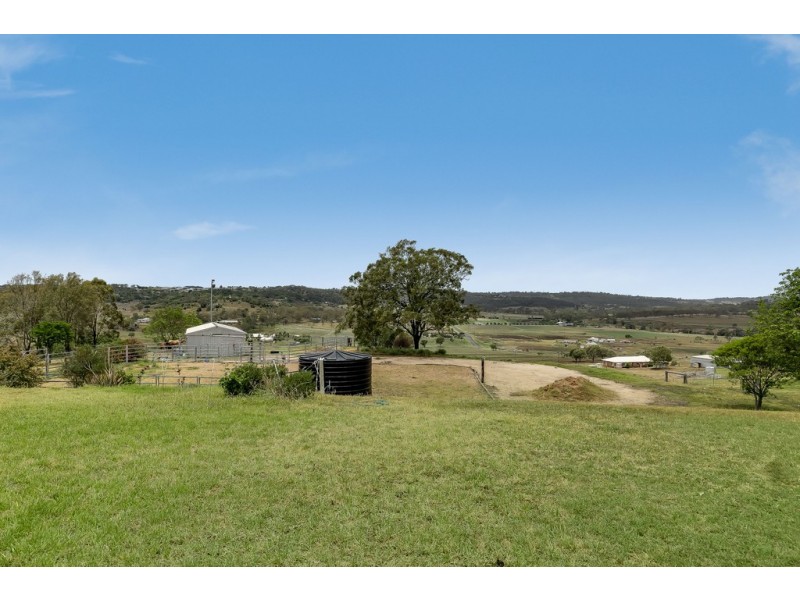 8A Junction Drive, Gowrie Junction QLD 4352