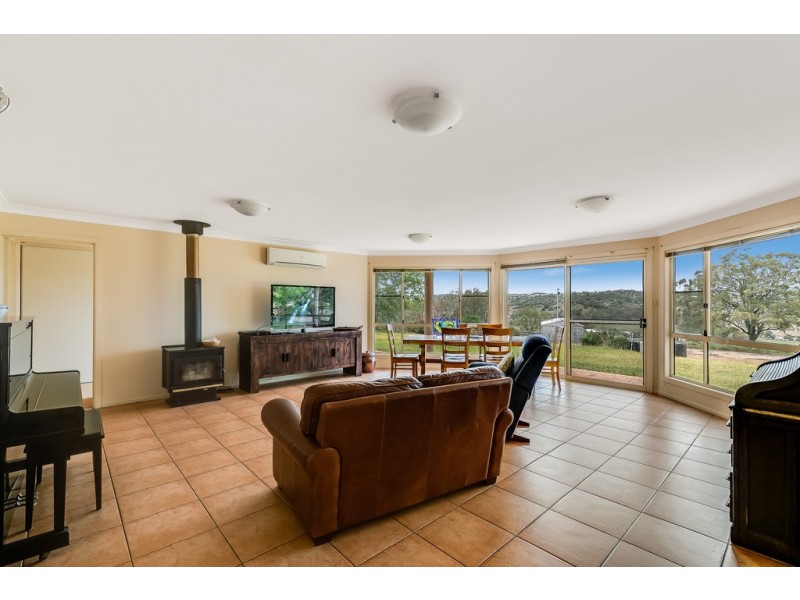 8A Junction Drive, Gowrie Junction QLD 4352