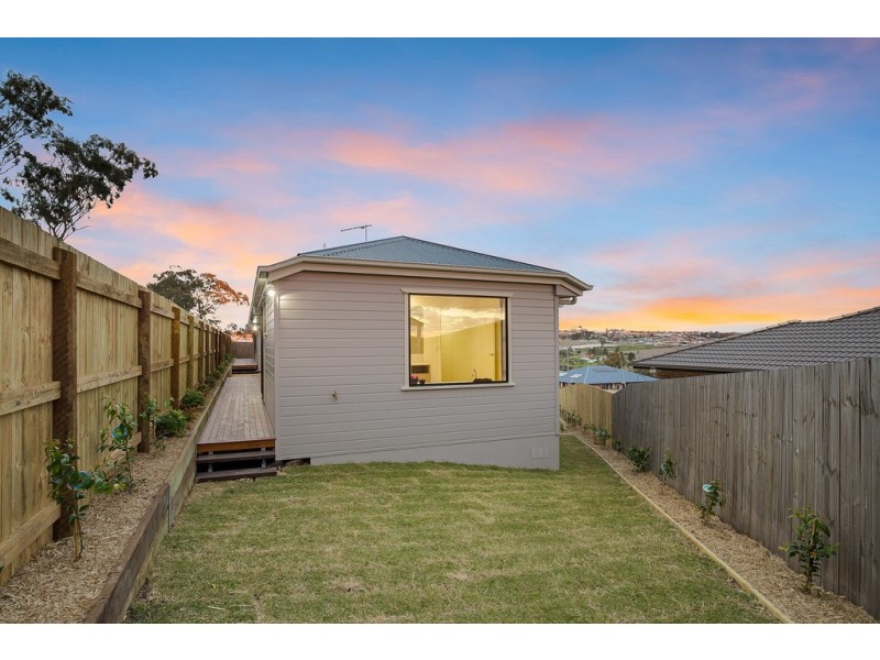 1/1 Ronald Court, Glenvale QLD 4350