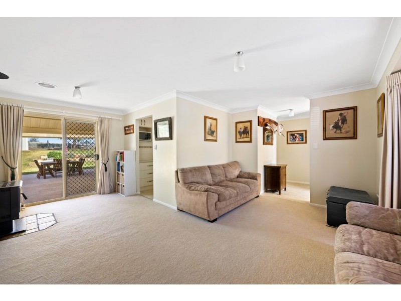 63 Stratford Drive, Wyreema QLD 4352