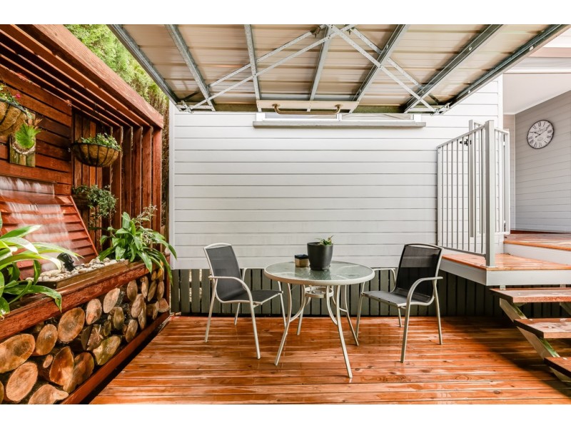 99 Curzon Street, East Toowoomba QLD 4350