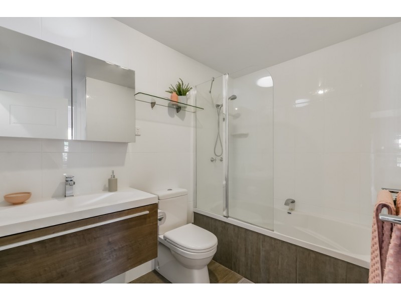99 Curzon Street, East Toowoomba QLD 4350