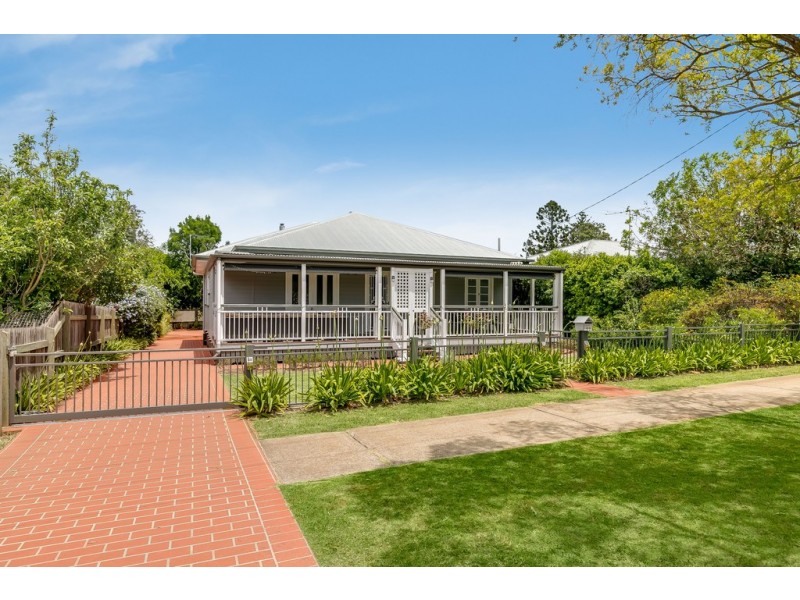 99 Curzon Street, East Toowoomba QLD 4350