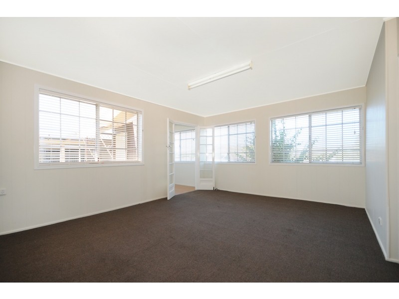 81 Euston Road, Glenvale QLD 4350