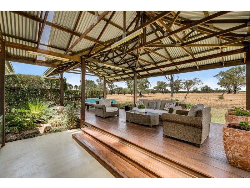 503 Oakey Pittsworth Road, Aubigny QLD 4401