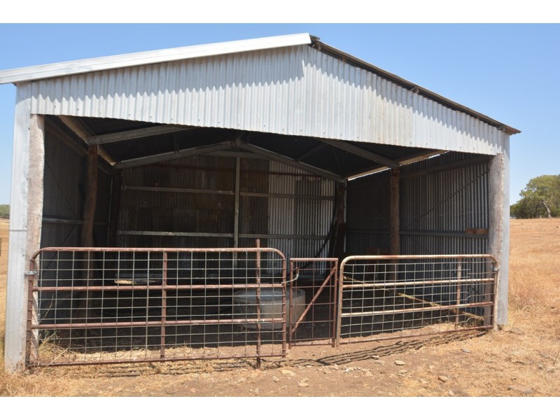 503 Oakey Pittsworth Road, Aubigny QLD 4401