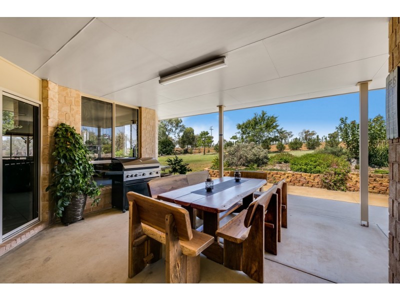 438 Aubigny Crosshill Road, Aubigny QLD 4401