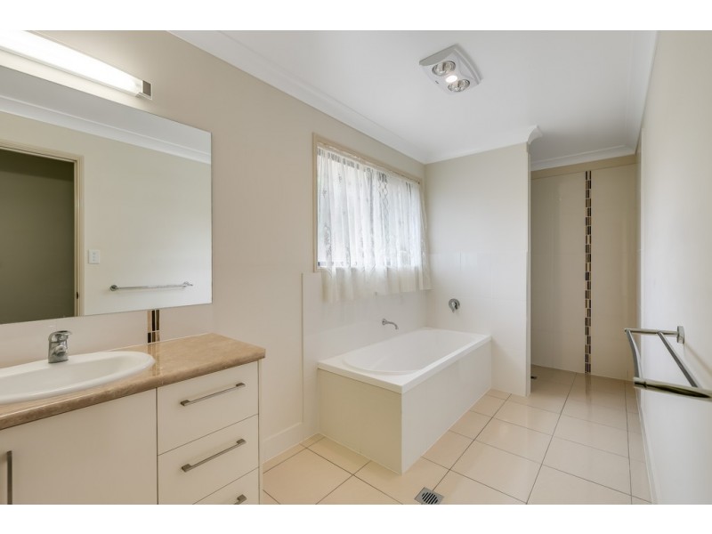 22 Fisher Road, Wyreema QLD 4352