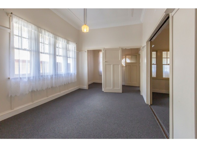 13 Kingston Street, Toowoomba City QLD 4350
