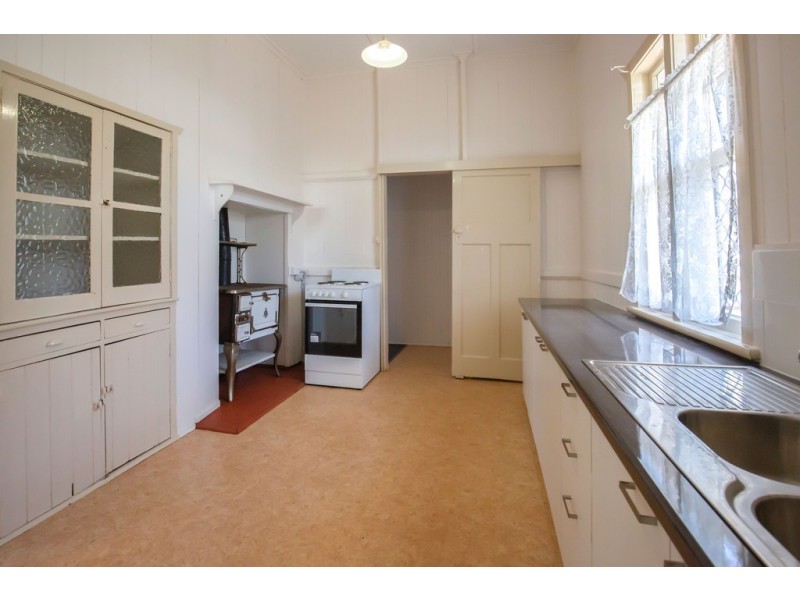 13 Kingston Street, Toowoomba City QLD 4350