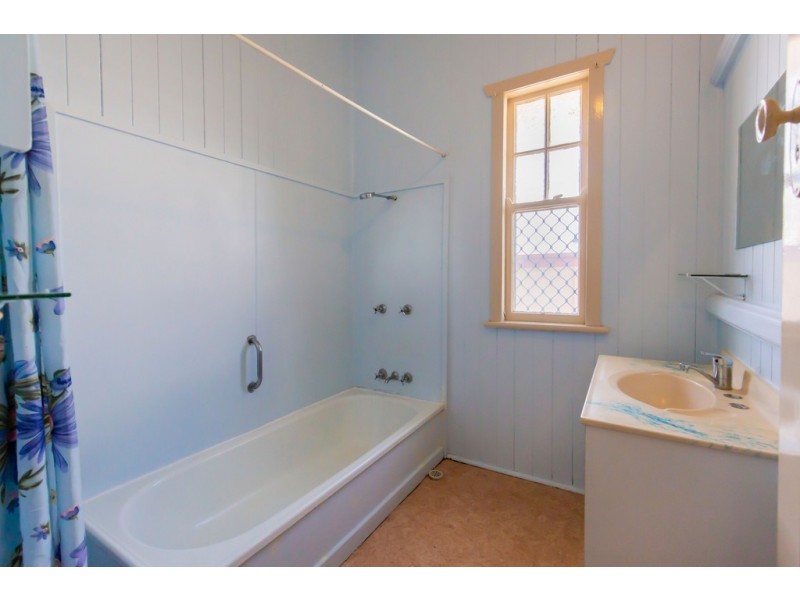 13 Kingston Street, Toowoomba City QLD 4350