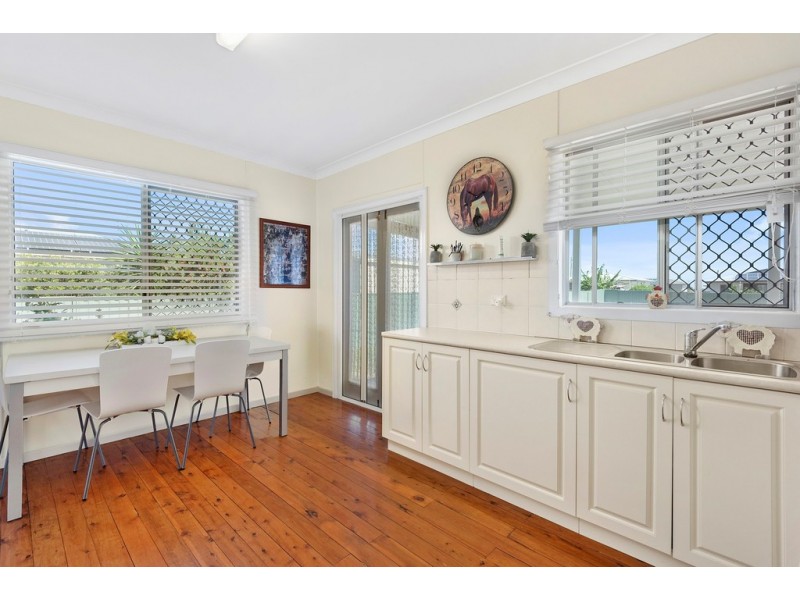 27 Free Street, Nobby QLD 4360