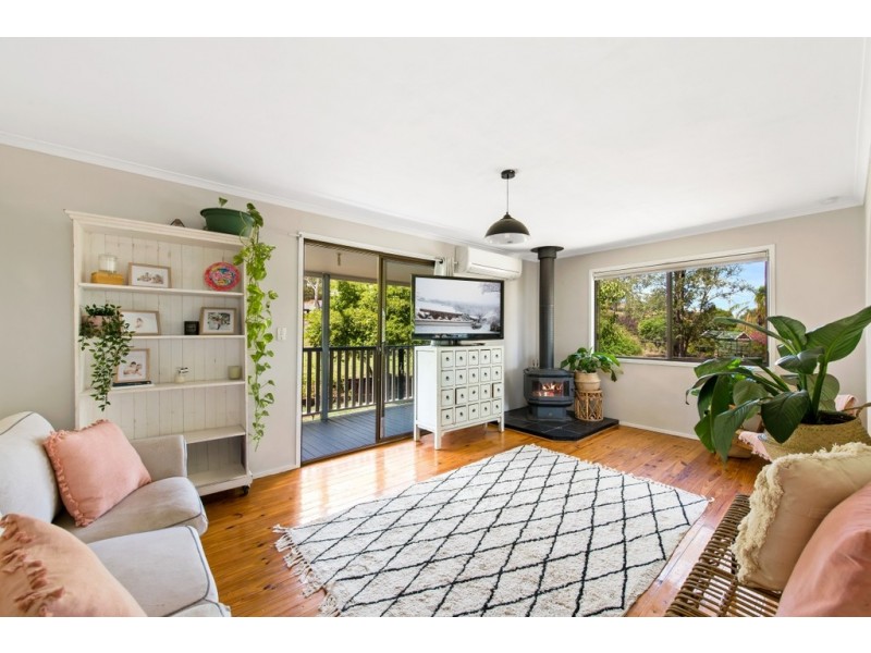 27 Redlands Drive, Gowrie Junction QLD 4352