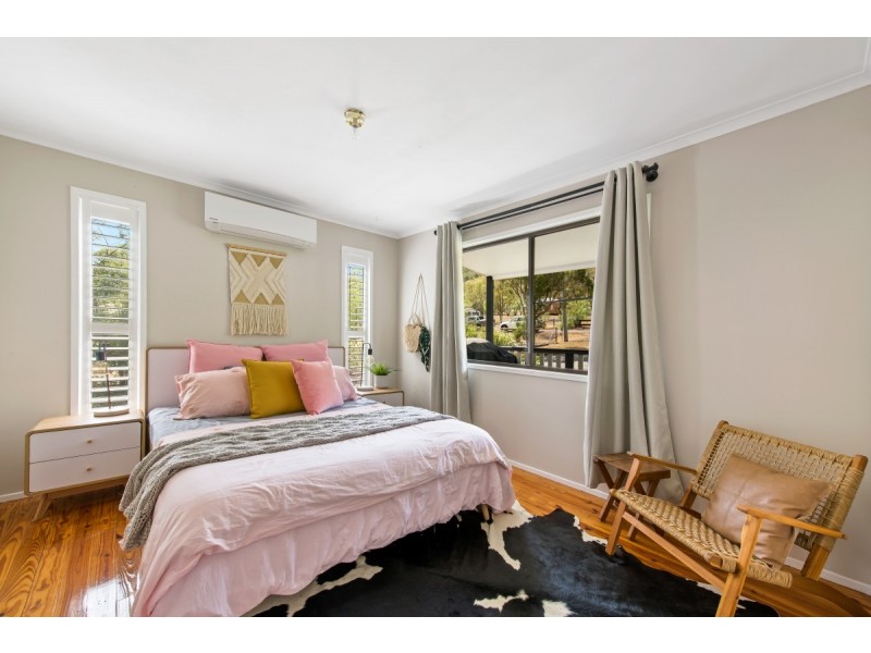 27 Redlands Drive, Gowrie Junction QLD 4352