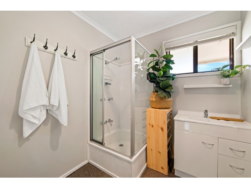 27 Redlands Drive, Gowrie Junction QLD 4352