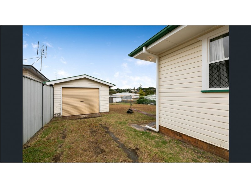 33 Gordon Avenue, Newtown QLD 4350