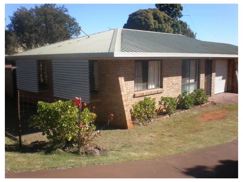 1/69 Ruthven Street, Harlaxton QLD 4350