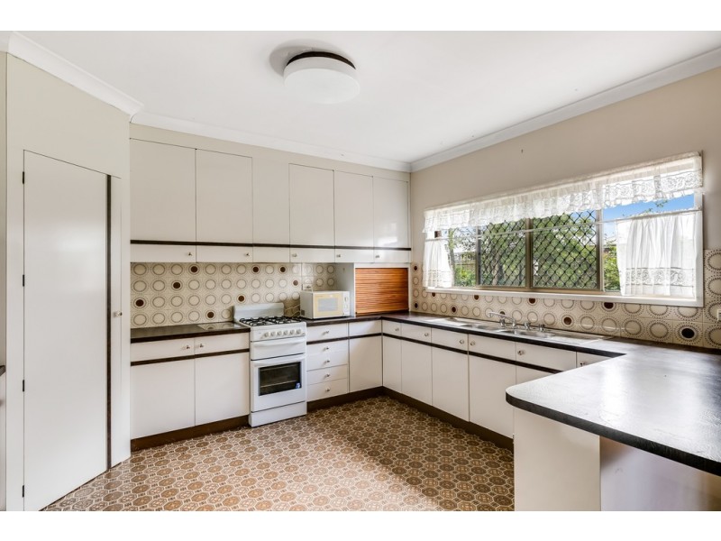 255 – 271 Greenwattle Street, Cranley QLD 4350