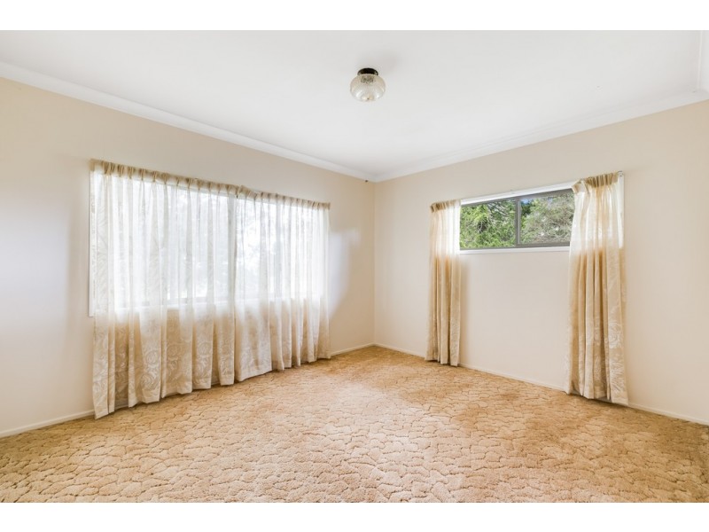 255 – 271 Greenwattle Street, Cranley QLD 4350