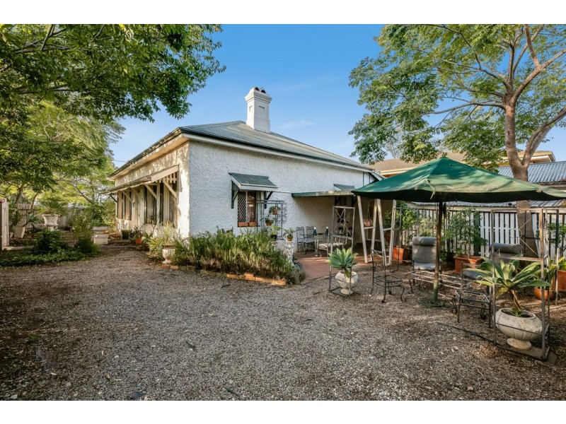 38 West Street, Toowoomba City QLD 4350