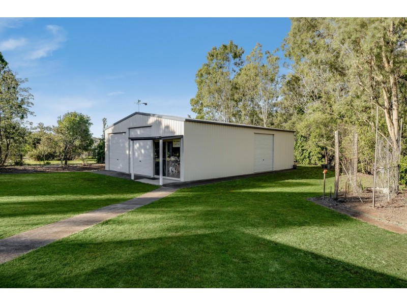 14 Parkridge Drive, Withcott QLD 4352
